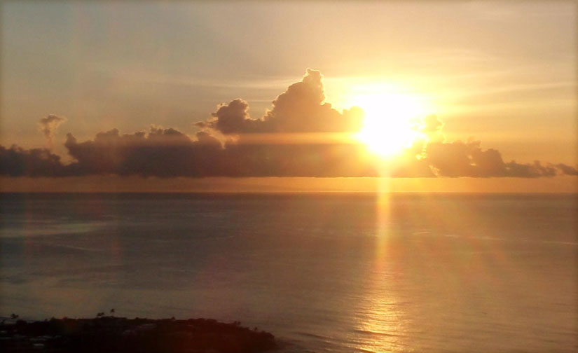 sunrise hike to Diamond Head